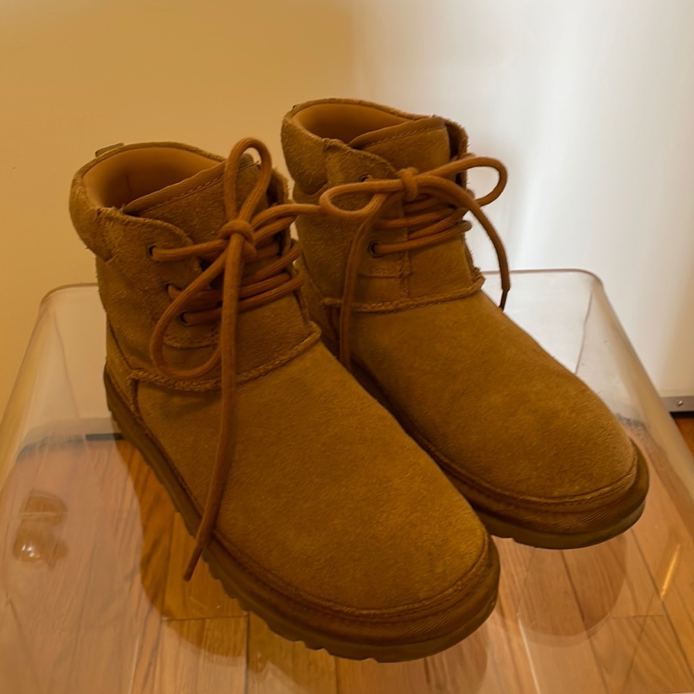 Uggs Neumel Hiker Women Size 7